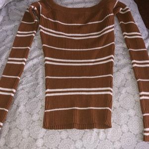 Cute brown and white top